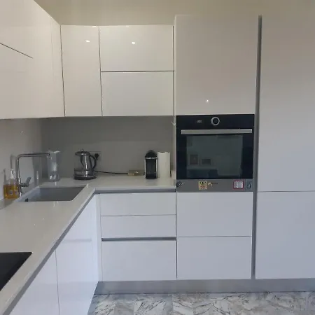 Climatisee, Belle Vue, 5min De La Plage.